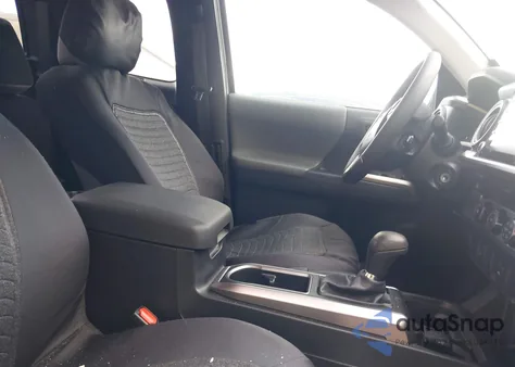 2023 Toyota Tacoma Sr5 z USA, uszkodzony, nr VIN 3TYRX5GNXPT069128